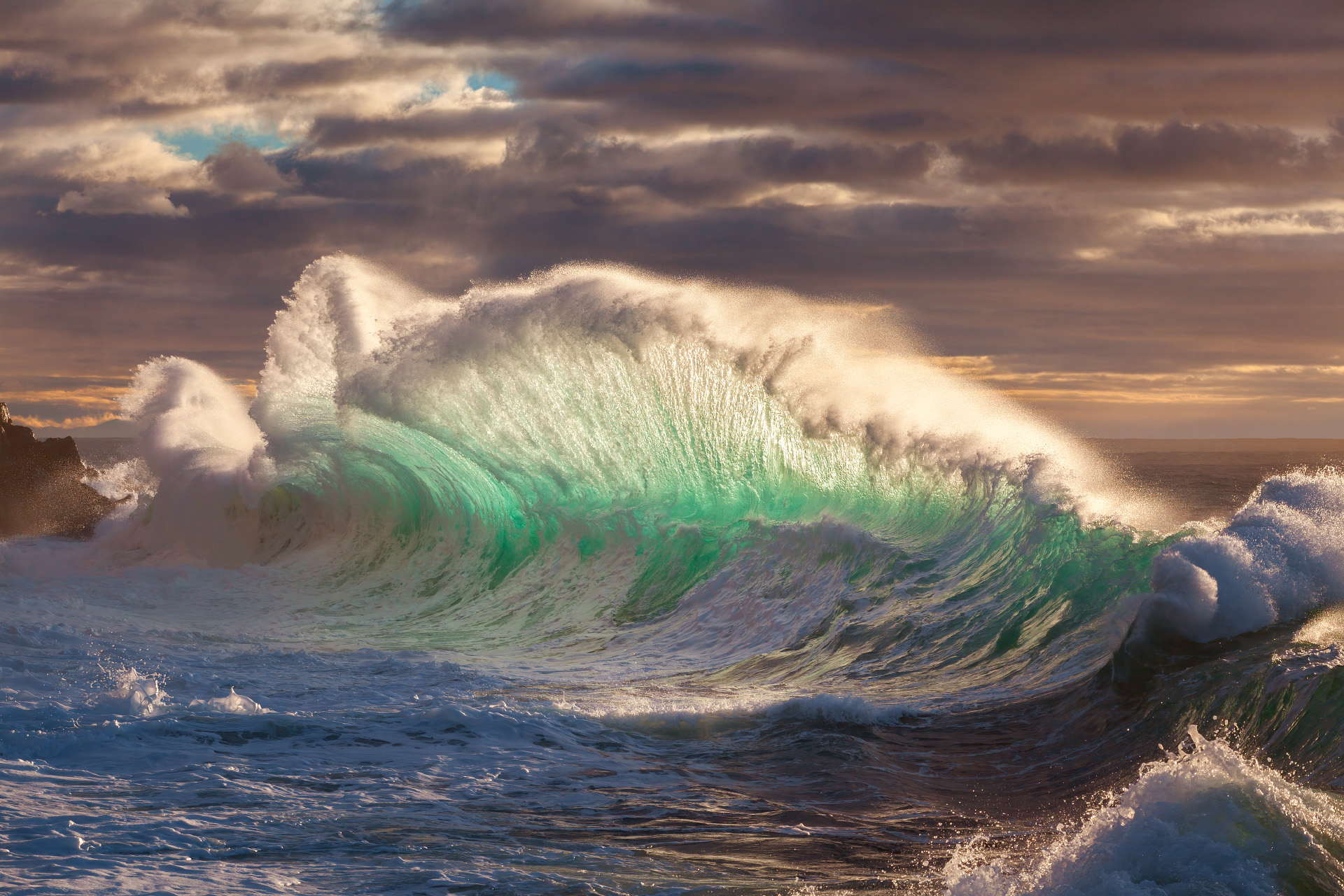 Rough_sea-c-Giovanni_Allievi